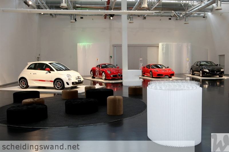 32 molo design Retail FiatShowroom