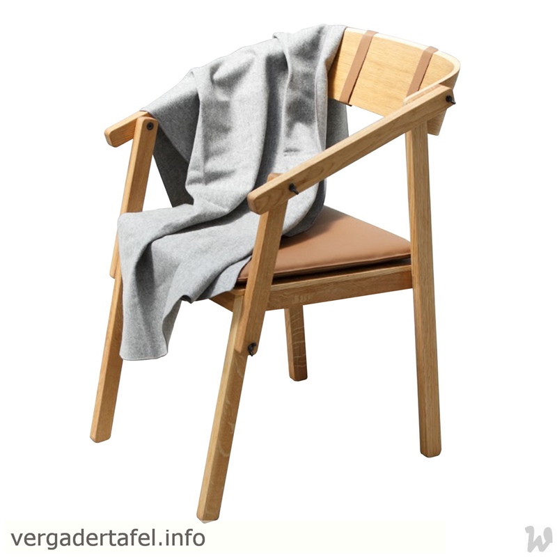 23 Askia Atelier Chair